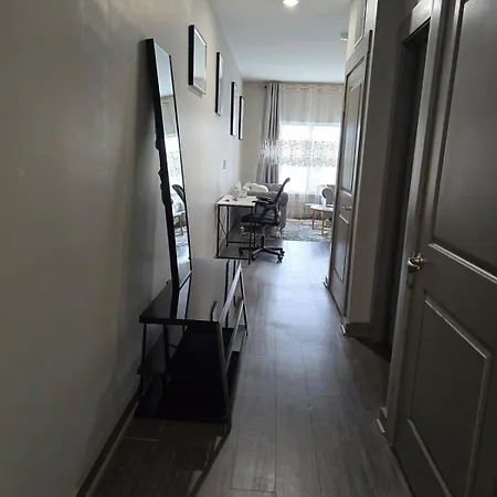 Apartment Stylish Urban W Balcony Charlotte