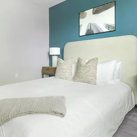 Landing Stunning 1Bd Gym Pool * Charlotte