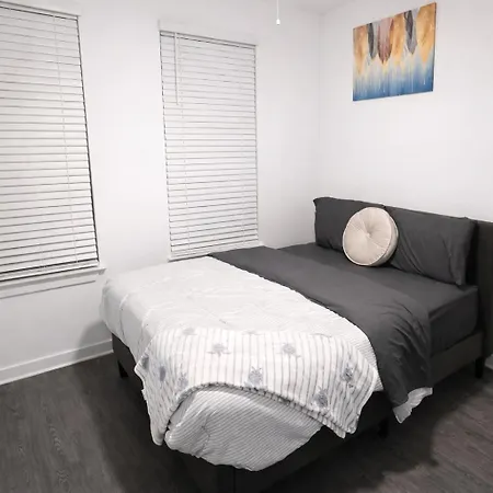 Luxurious 2br 2br Uptown Oasis, Boa, Nascar, Airport And View With Free Parking