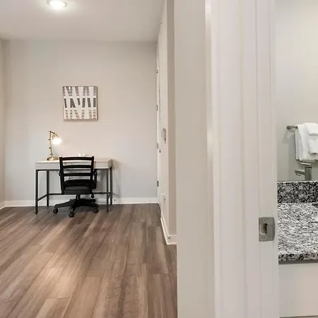 Landing Stunning 1bd Pool Yoga Apartment *