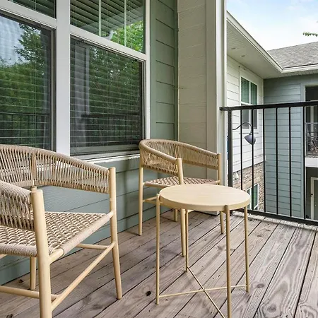 Landing Stunning 1Bd Gym Pool Apartment