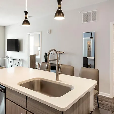 Apartment Landing Incredible 1bd Gym Pool