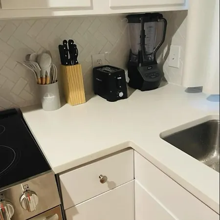 Two Side-by-side 1-bedroom Duplex Units * Charlotte