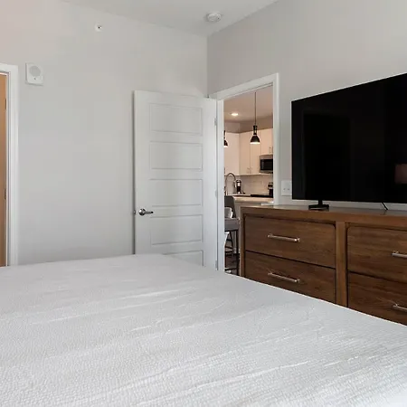 Apartment Landing Incredible 1bd Gym Pool *