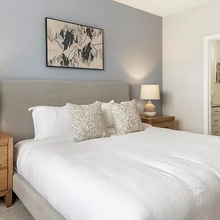 Apartment Landing Stunning 1bd Pool Yoga