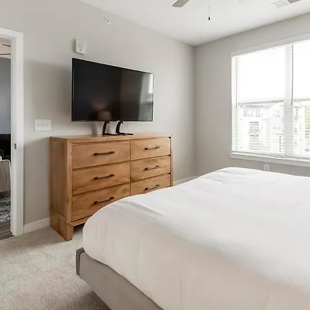 Apartment Landing Stunning 1bd Pool Yoga