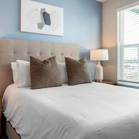 Landing Incredible 1bd Gym Pool Apartment Charlotte