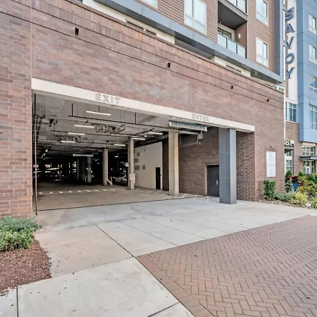 Apartment Skyline - Free Parking, Pool, Views