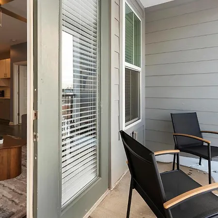 Landing Incredible 1bd Gym Pool Apartment Charlotte