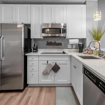 Modern Uptown Loft - Corporate-ready - Views Charlotte