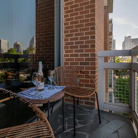 Modern Uptown Loft - Corporate-ready - Views * Charlotte