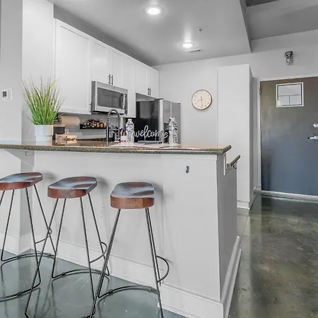 Apartment Modern Uptown Loft - Corporate-ready - Views Charlotte