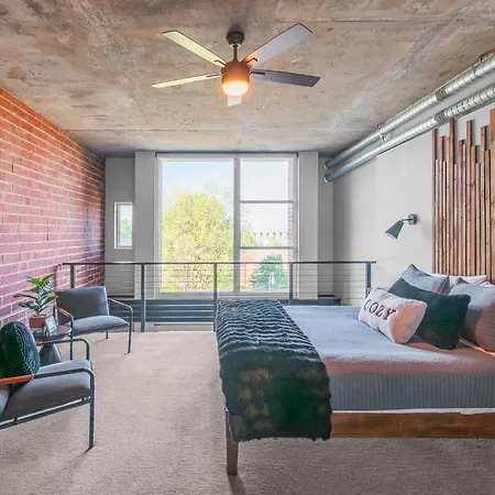 Modern Uptown Loft - Corporate-ready - Views Apartment Charlotte
