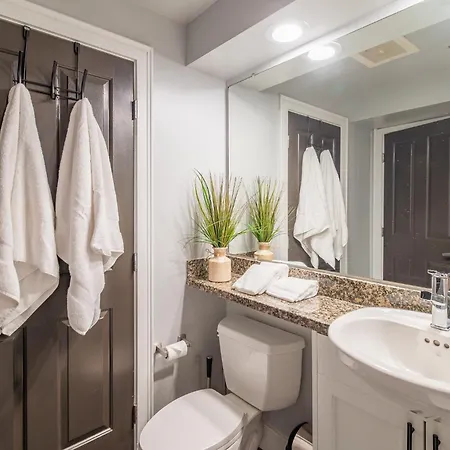 Modern Uptown Loft - Corporate-ready - Views * Charlotte