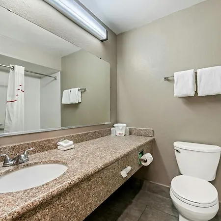 Red Roof - Motel 2*