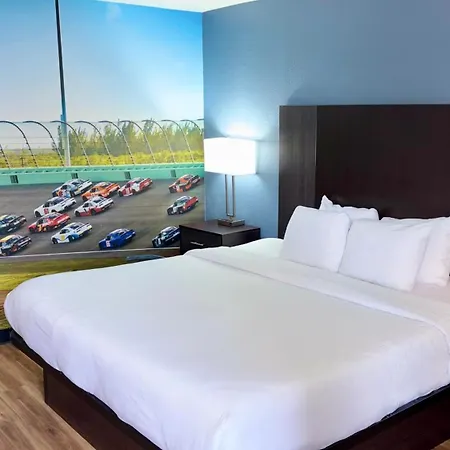 Clarion Pointe Hotel Charlotte