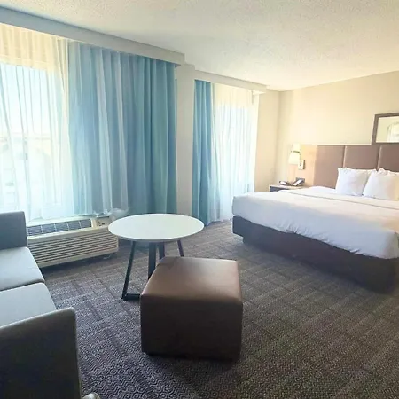 By Ihg Charlotte