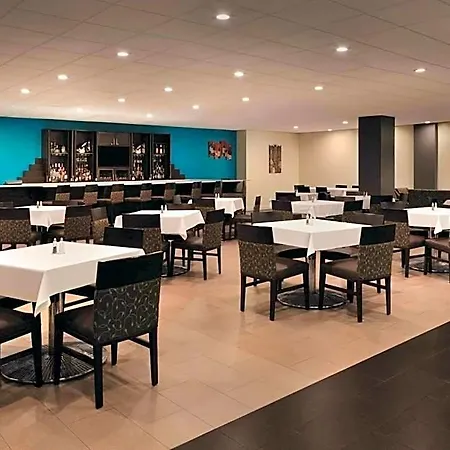Hotel Radisson Airport