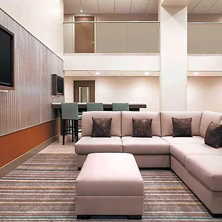 Radisson Airport Hotel