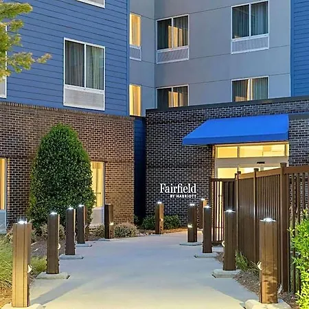 Fairfield & By Marriott Airport 3*