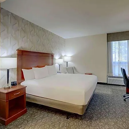 Drury & Place Hotel 3*