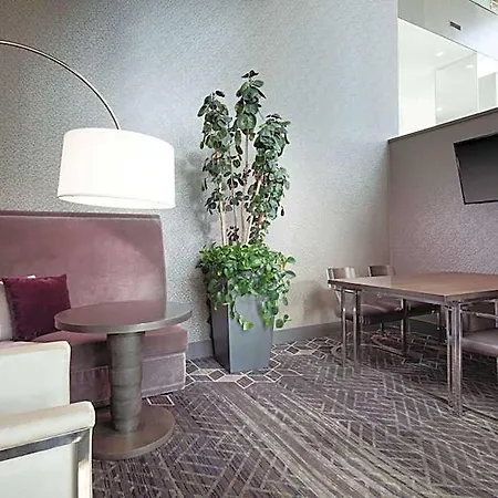 Embassy By Hilton Uptown Hotel Charlotte