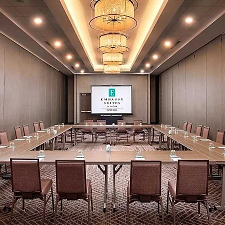 Embassy By Hilton Uptown 4* Charlotte
