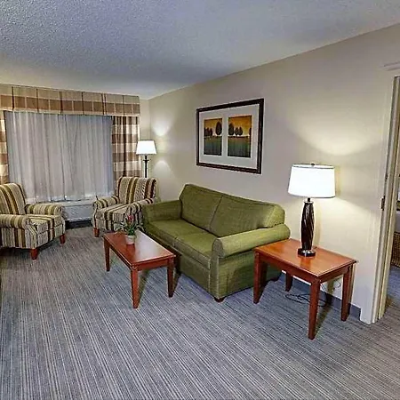 Hotel Country & By Radisson, I-85 Airport, Nc 3*