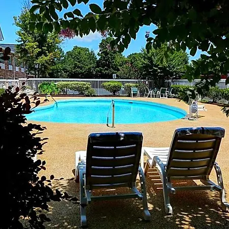 Hotel Country & By Radisson, I-85 Airport, Nc Charlotte
