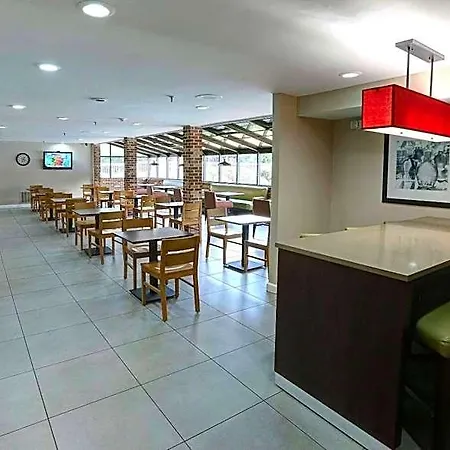 Country & By Radisson, I-85 Airport, Nc Hotel 3*