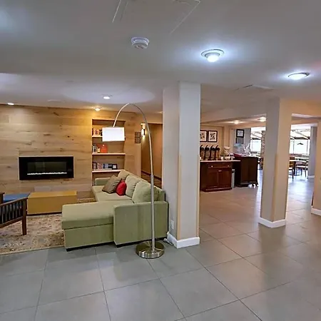 Hotel Country & By Radisson, I-85 Airport, Nc 3*