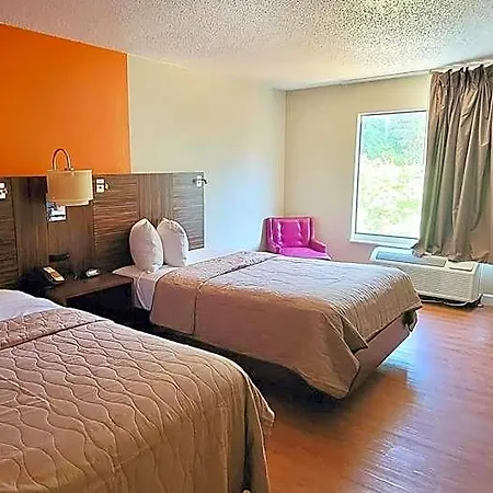& 4 Less Motel
