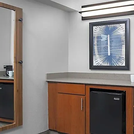 Hyatt Place Airport/lake Pointe Charlotte