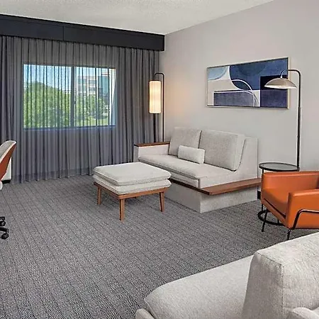 Courtyard By Marriott Ballantyne