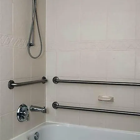Hilton Garden North Hotel 3*