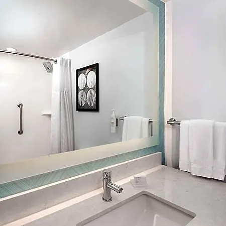 Hilton Garden Uptown 3* Charlotte