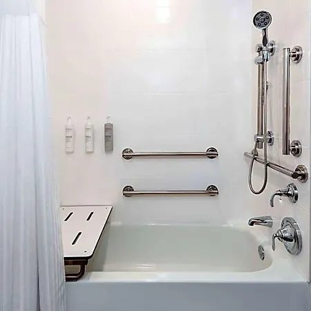 Hilton Garden Uptown