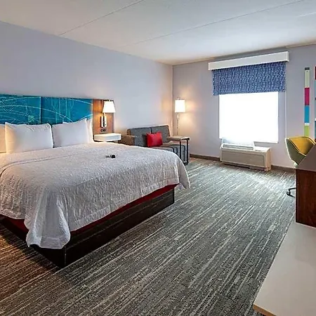 Hampton & Charlotte-airport Hotel 3*