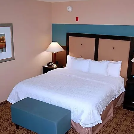 Hotel Hampton & Charlotte-airport
