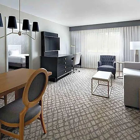 Doubletree By Hilton Charlotte/southpark Hotel 3*