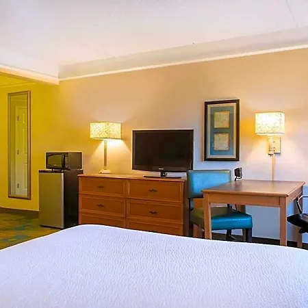 La Quinta By Wyndham Airport South Hotel Charlotte