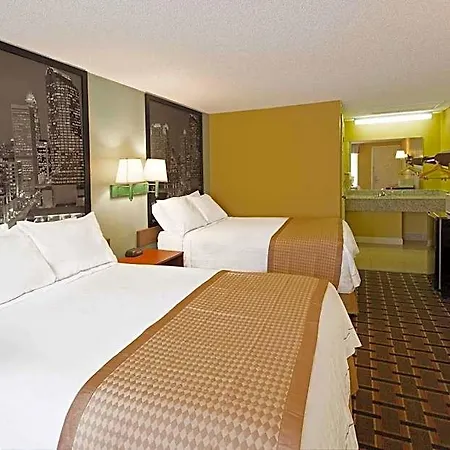 Rodeway Airport Area 4* Charlotte