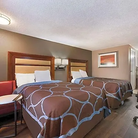 Rodeway Airport Area Inn
