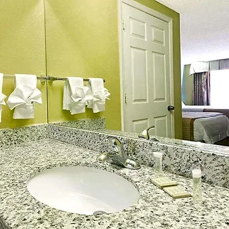 Rodeway Airport Area 4*