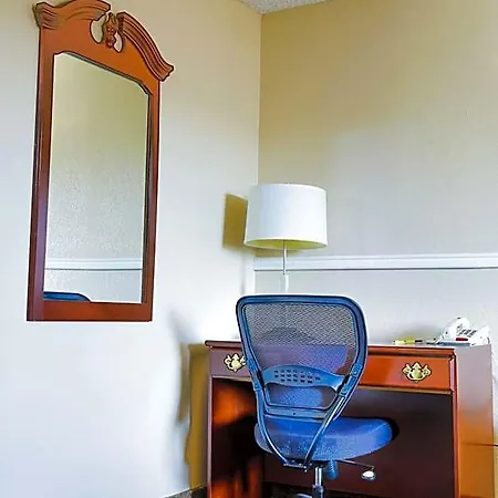 Super 8 By Wyndham Motel Charlotte