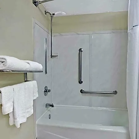 Wyndham Garden Airport Southeast 3* Charlotte
