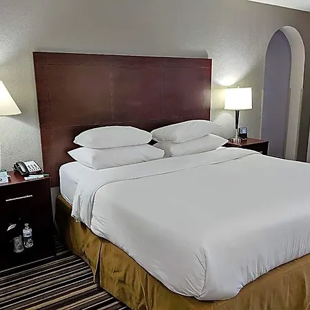 Hotel Wyndham Garden Airport Southeast Charlotte
