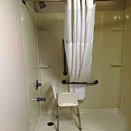 Wyndham Garden Airport Southeast Hotel 3*