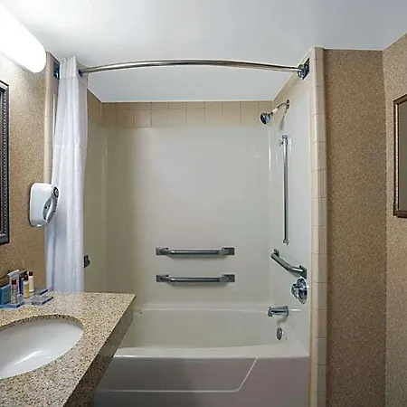 Hotel Wingate By Wyndham Airport Charlotte
