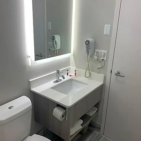 Hotel Microtel By Wyndham Airport Charlotte